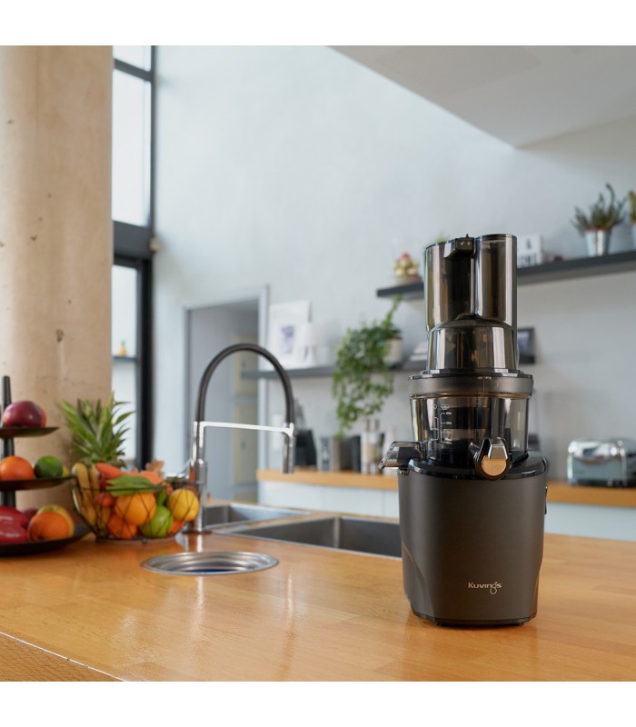Extracteur de jus Kuvings REVO830 Noir