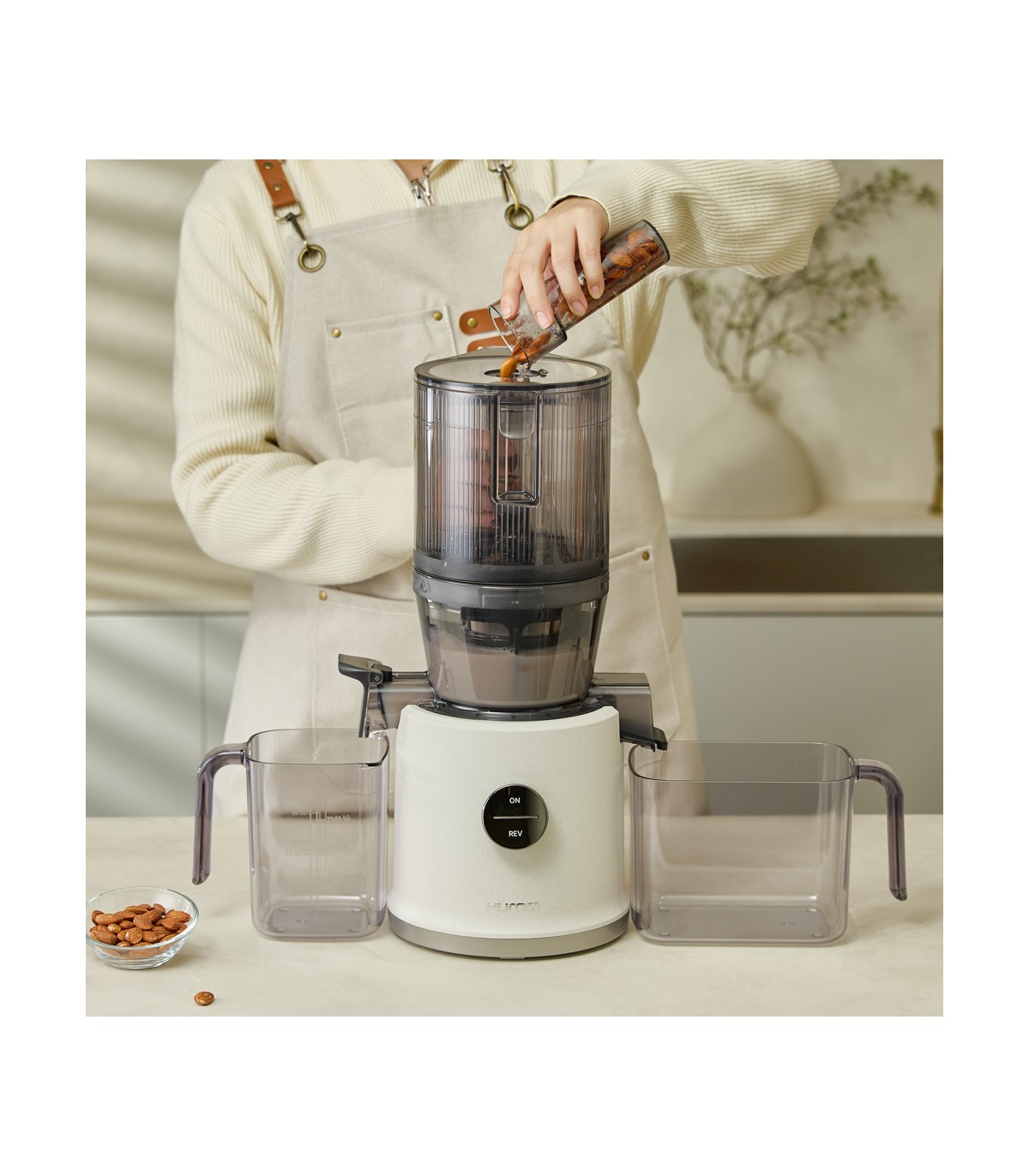 Extracteur de jus vertical Hurom H80-ST - Noir mat