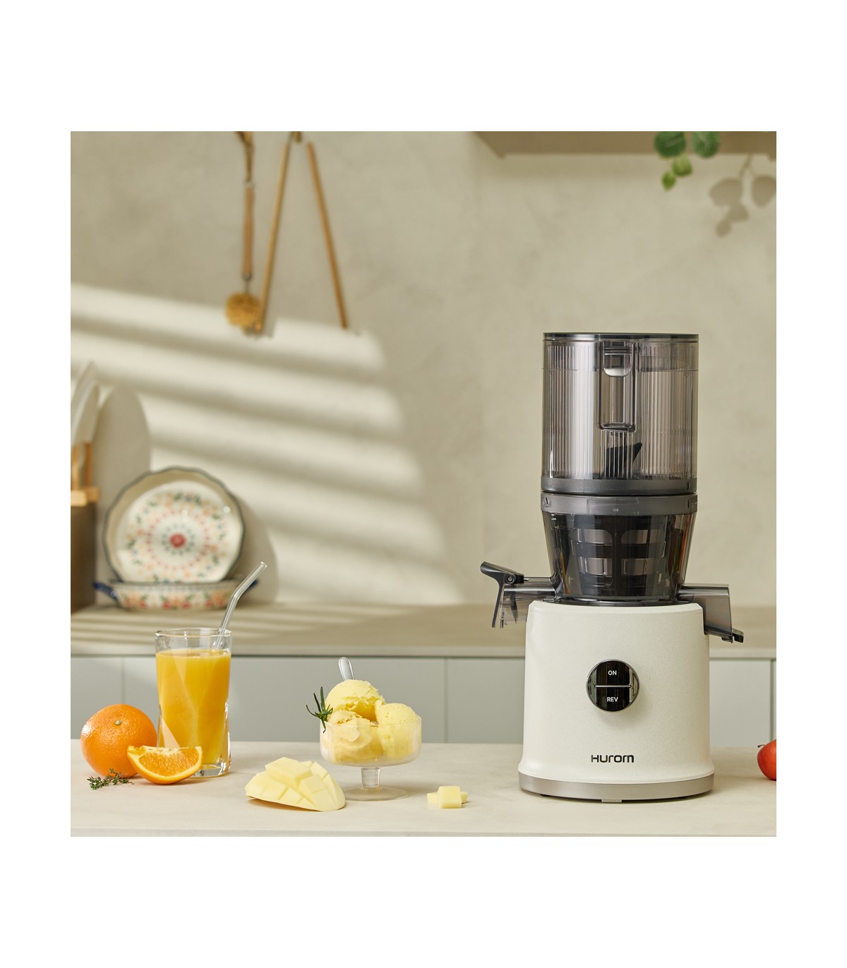 Extracteur de jus vertical Hurom H80-ST - Noir mat